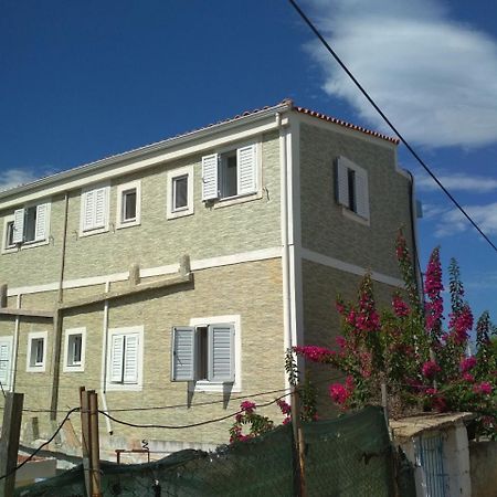 Hotel Bella Vista à Himarë Extérieur photo