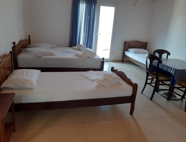 Hotel Bella Vista à Himarë Extérieur photo
