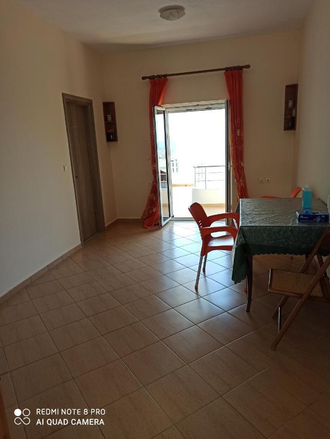 Hotel Bella Vista à Himarë Extérieur photo