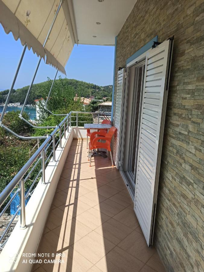 Hotel Bella Vista à Himarë Extérieur photo